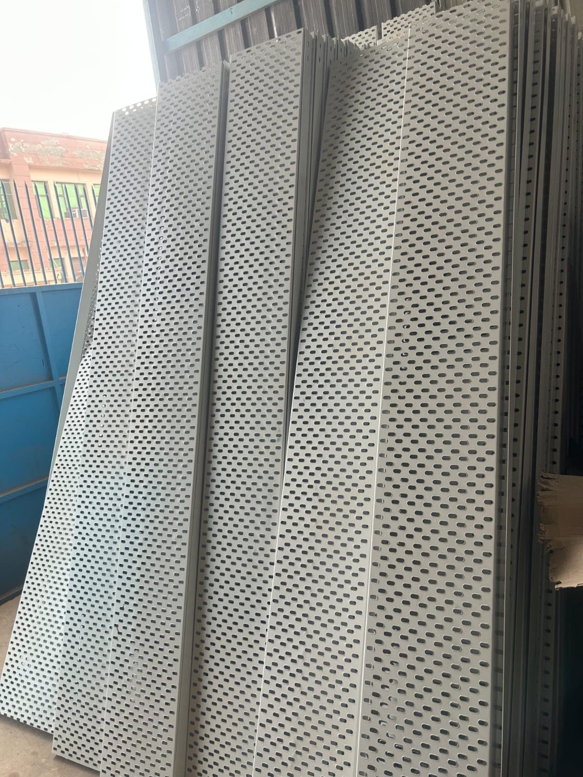Powder-coated perforated cable tray lengths